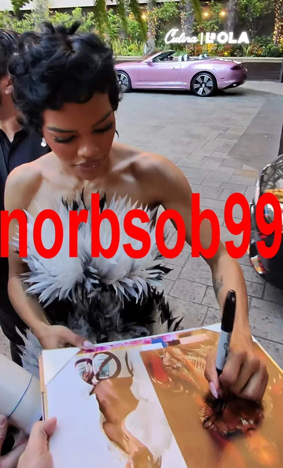 TEYANA TAYLOR SIGNED AUTOGRAPH COMING 2 AMERICA 8x10 PHOTO EXACT VIDEO PROOF COA, изображение 4