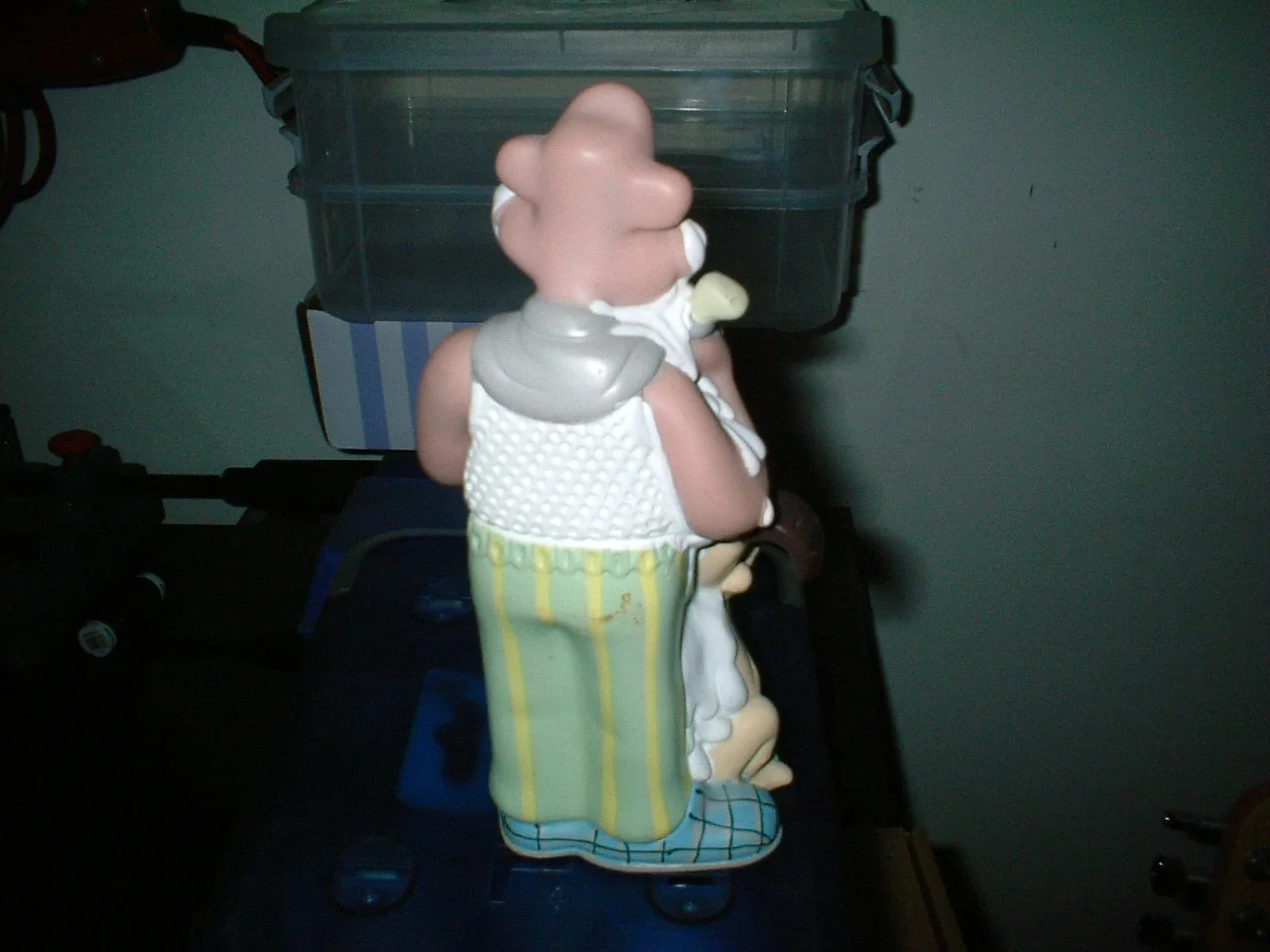Wallis and Gromit shaver/tooth brush holder? [NO]..Lovely item., image 3