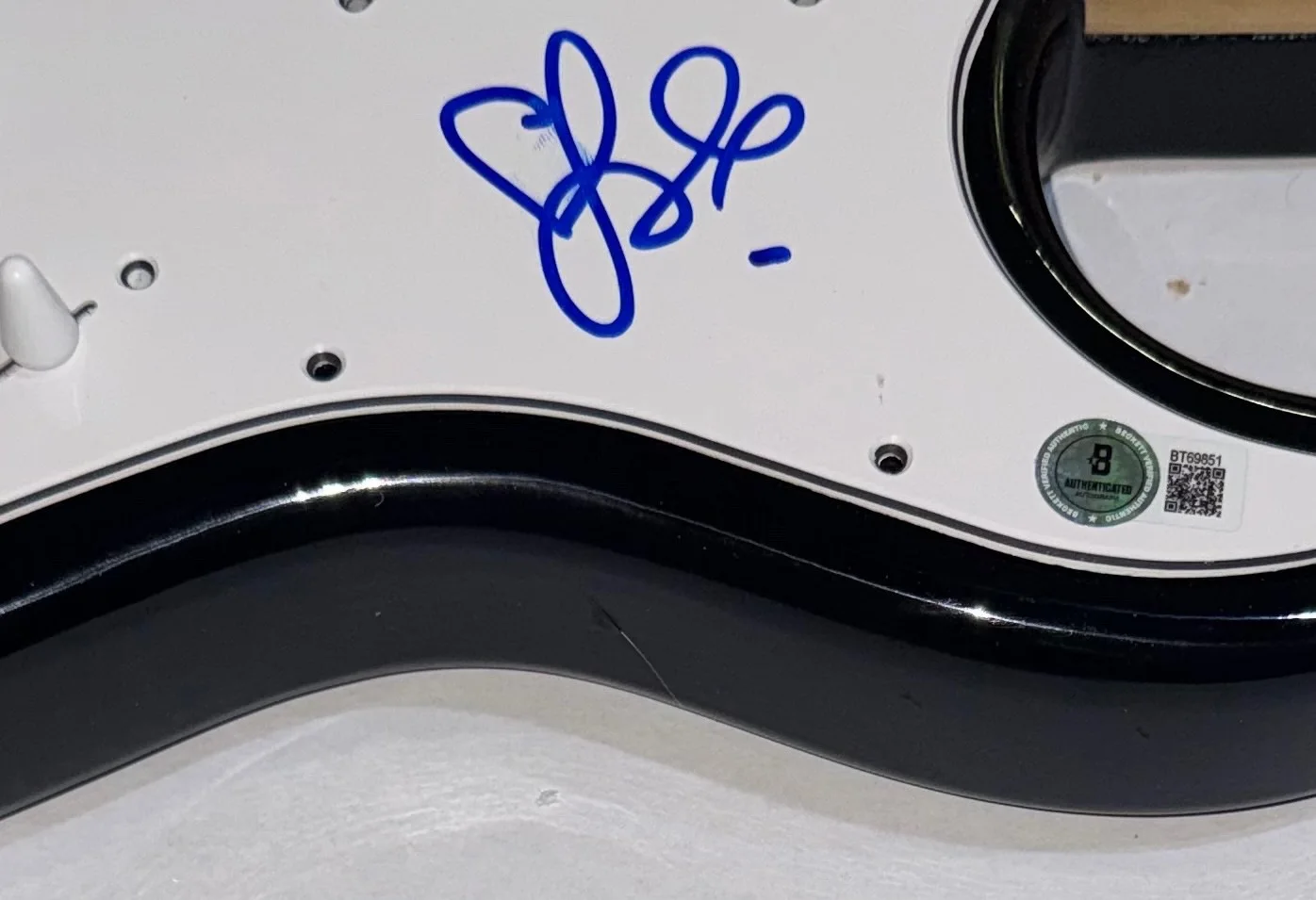P!NK Pink Signed Autograph Electric Guitar Alecia Moore Missundaztood BAS COA, изображение 5