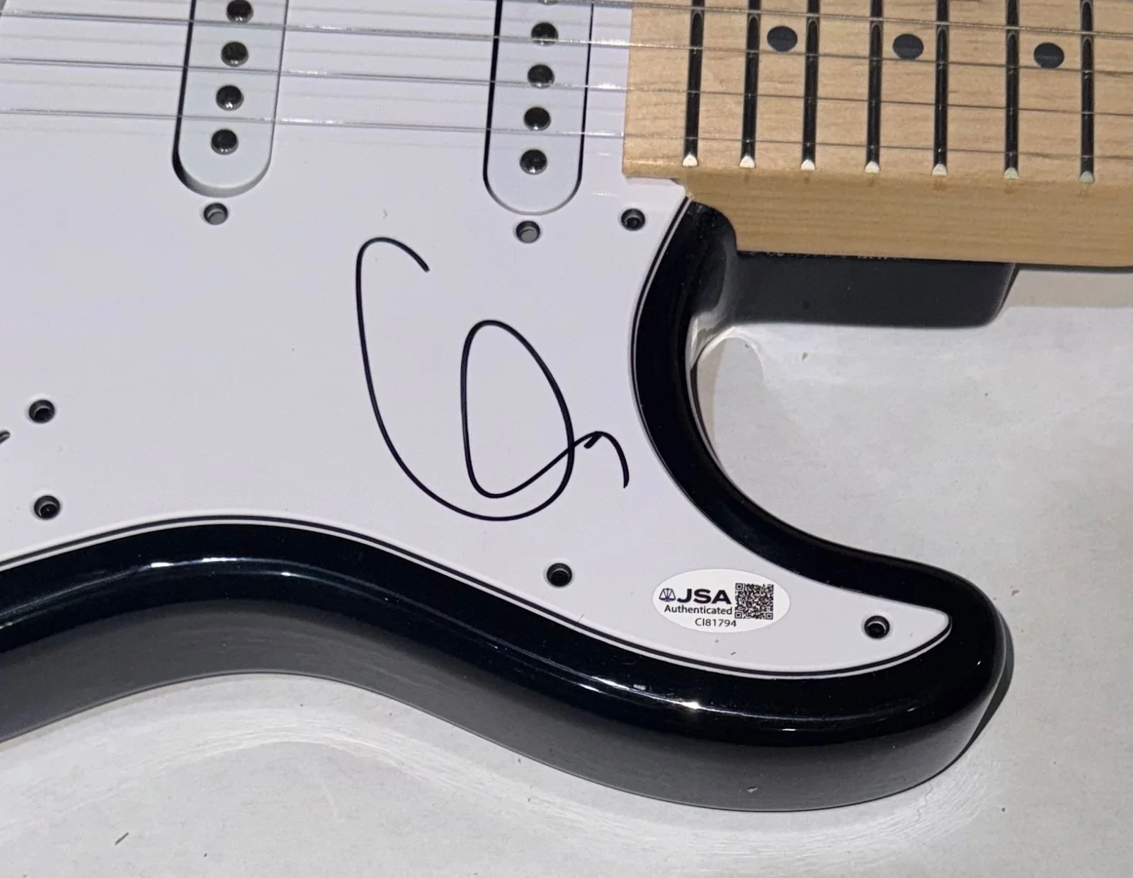 Adam Levine Maroon 5 Signed Autograph Electric Guitar Lead Singer JSA COA, изображение 4