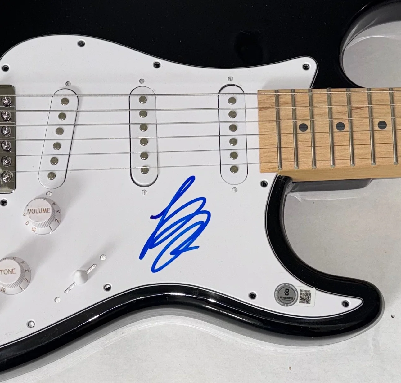 Luke Bryan Signed Autograph Electric Guitar Country Music Star Beckett COA, изображение 4