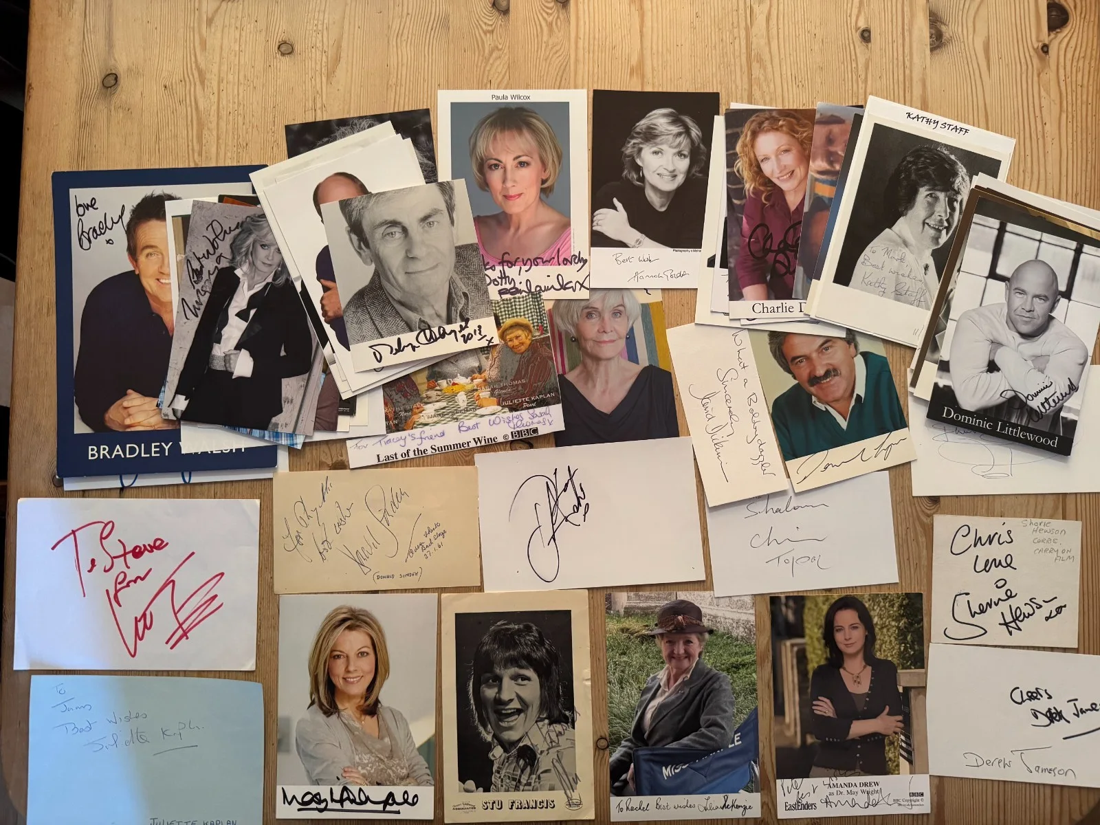 (S4) ORIGINAL GENUINE SIGNED AUTOGRAPHS ON PHOTOS & PAGES UNDEDICATED DEDICATED, image 2