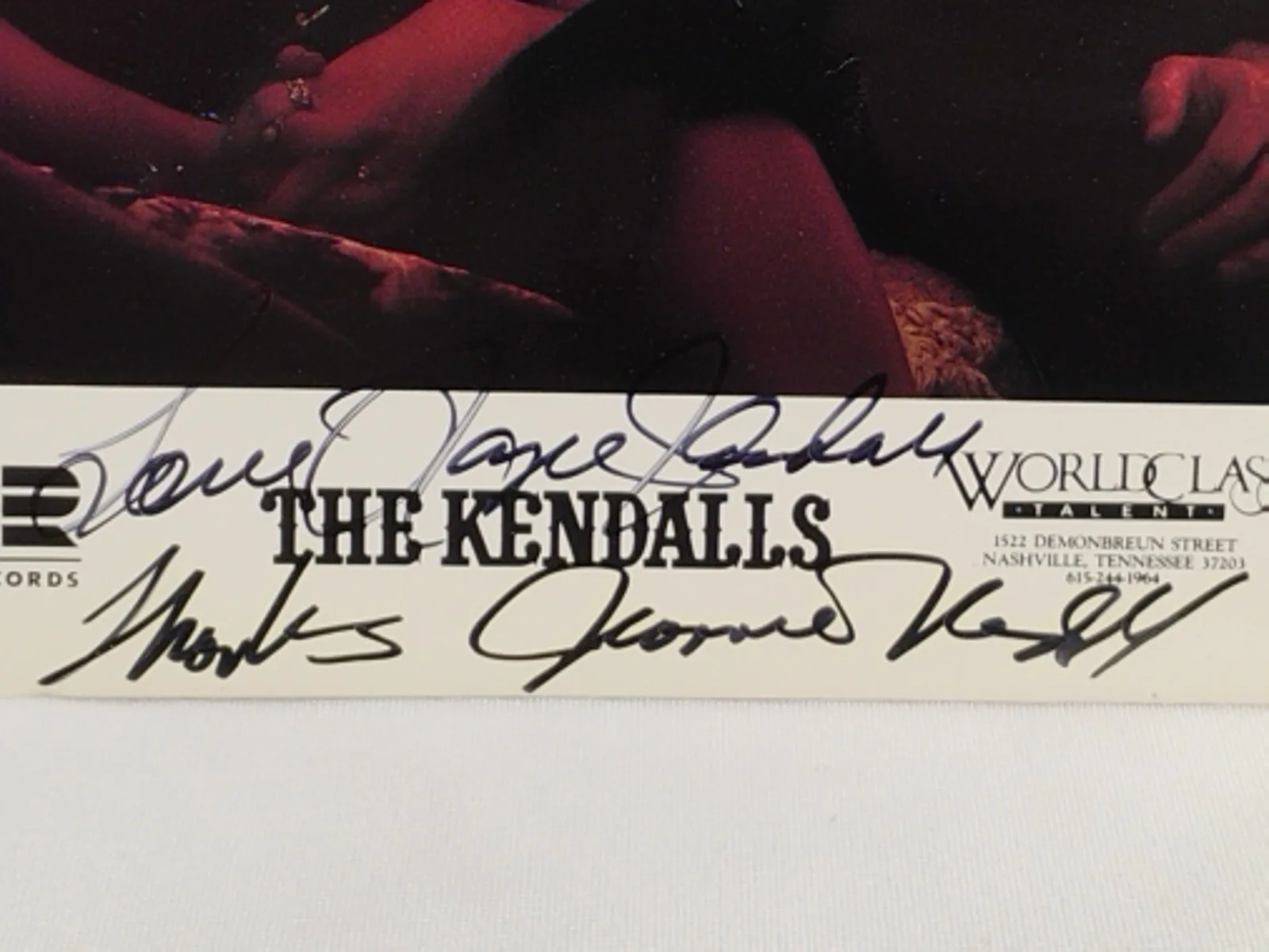 Vintage The Kendalls Autographed Color 8.5"X 11" Photo Hand Signed?, изображение 2