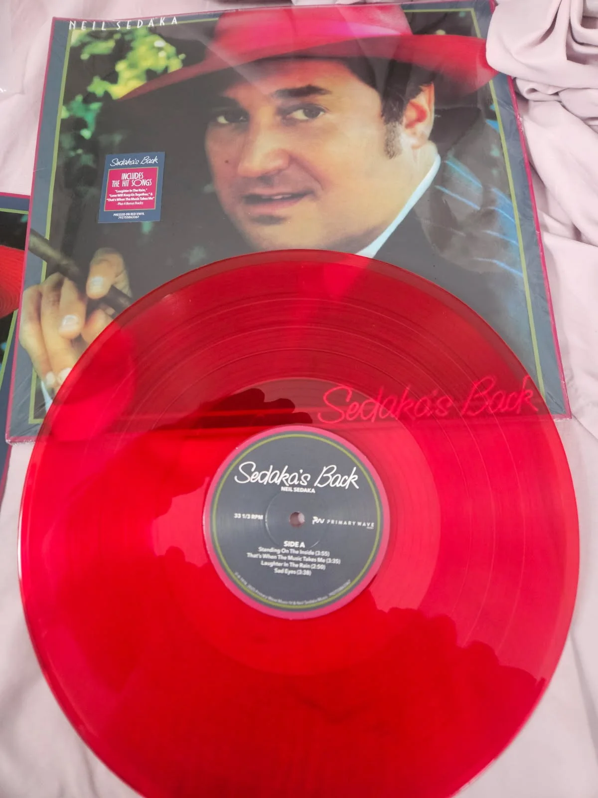 Neil Sedaka autographed double red Album insert Sedaka's Back JSA Certified, изображение 2