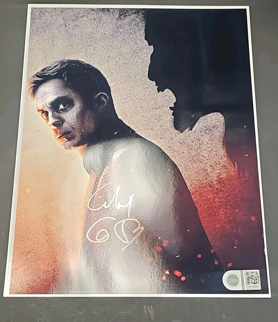 gael Garcia bernal — Gael Garcia Bernal Werewolf By Night Signed 8.5x11