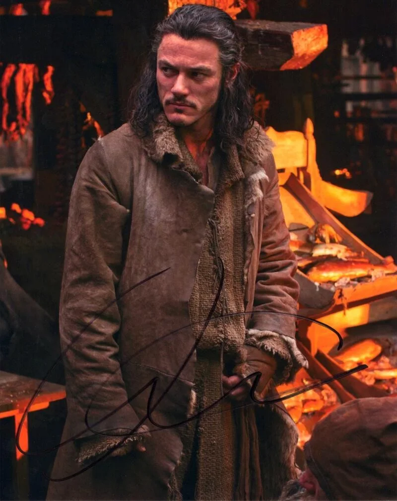 Luke Evans — Luke Evans Signed Autograph 8x10 Photo - Bard the Bowman in The Hobbit
