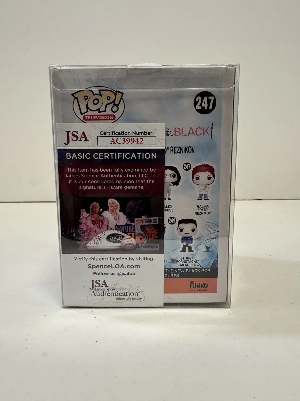 KATE MULGREW — Funko Pop Galina Red Rezniko #247 Signed By Kate Mulgrew JSA Certified, изображение 3