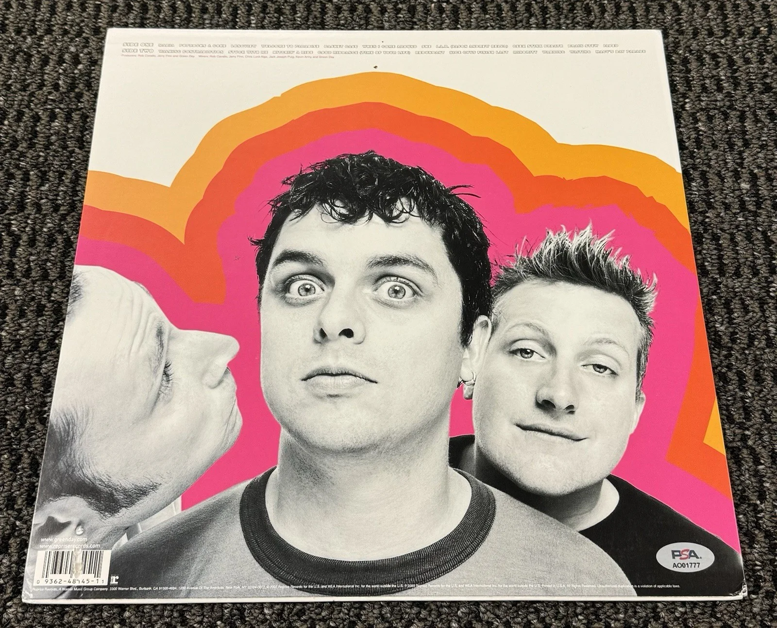 Green Day Band Signed Autograph International Superhits Vinyl Album PSA/DNA LOA, изображение 2