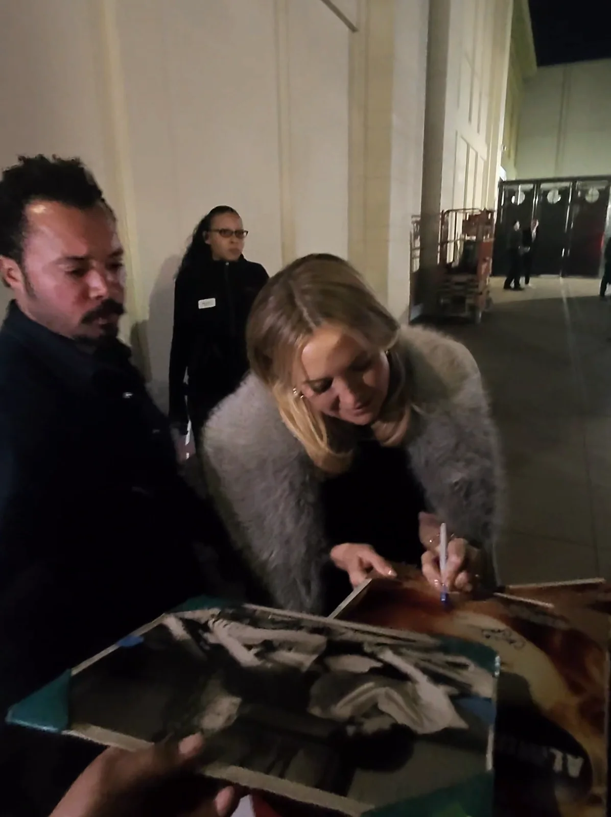 KATE HUDSON & CAMERON CROWE SIGNED ALMOST FAMOUS 12x18 PHOTO w/EXACT PROOF & COA, изображение 2