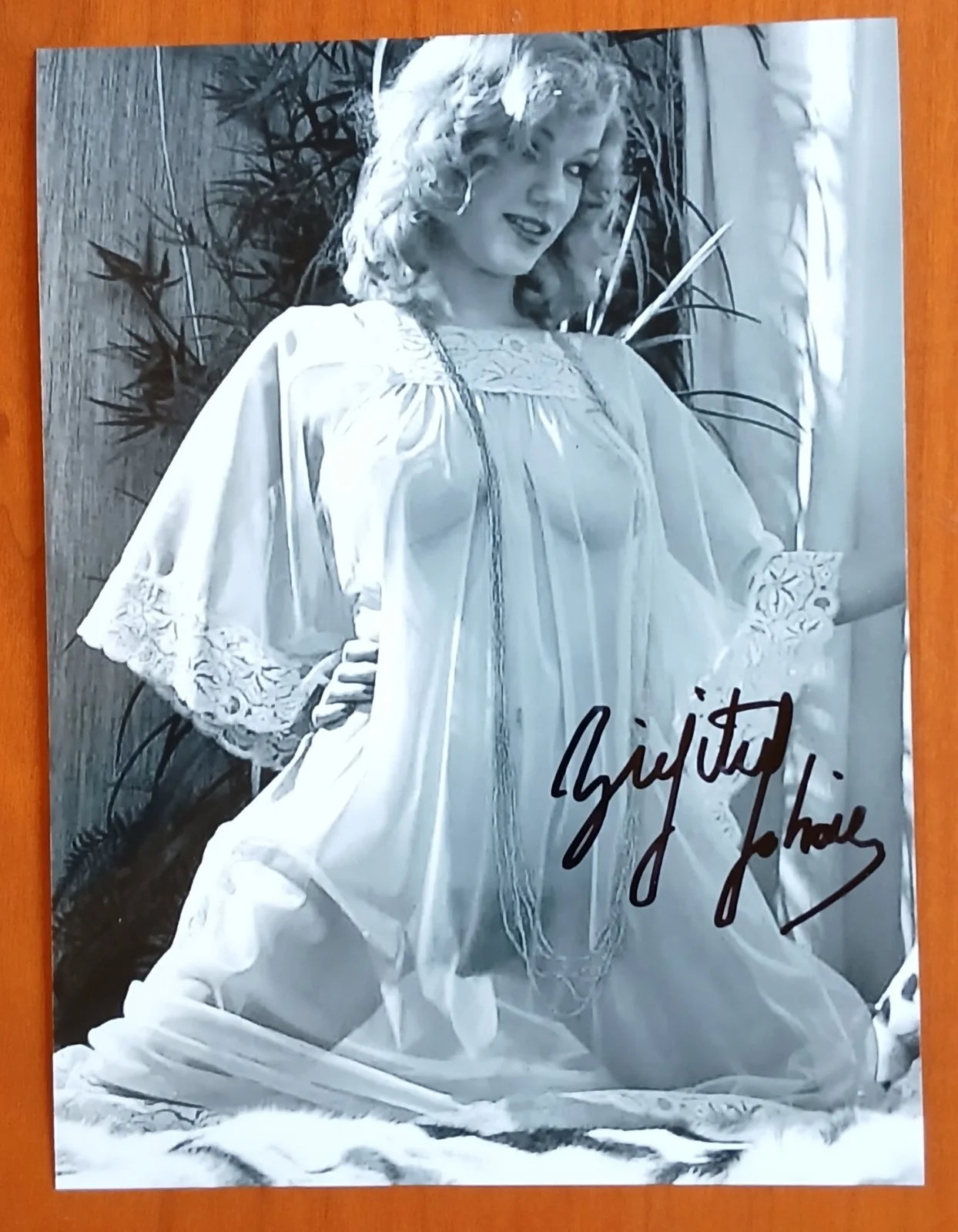 Brigitte Lahaie — Brigitte Lahaie , Erotica, Signed Autographed Photo 8x6 in, image 3