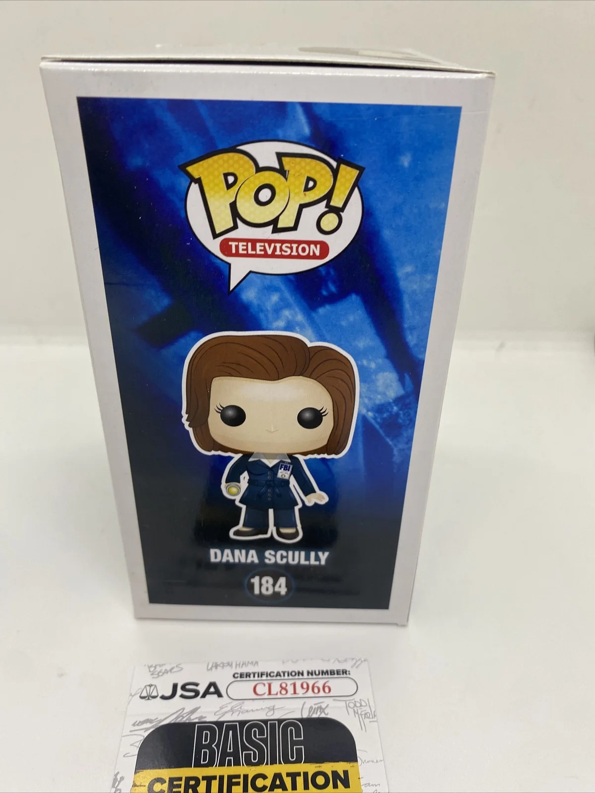 Gillian Anderson — Gillian Anderson Signed Funko Pop #1613 "Dana Scully" Funko Pop! #1613 JSA COA, image 4