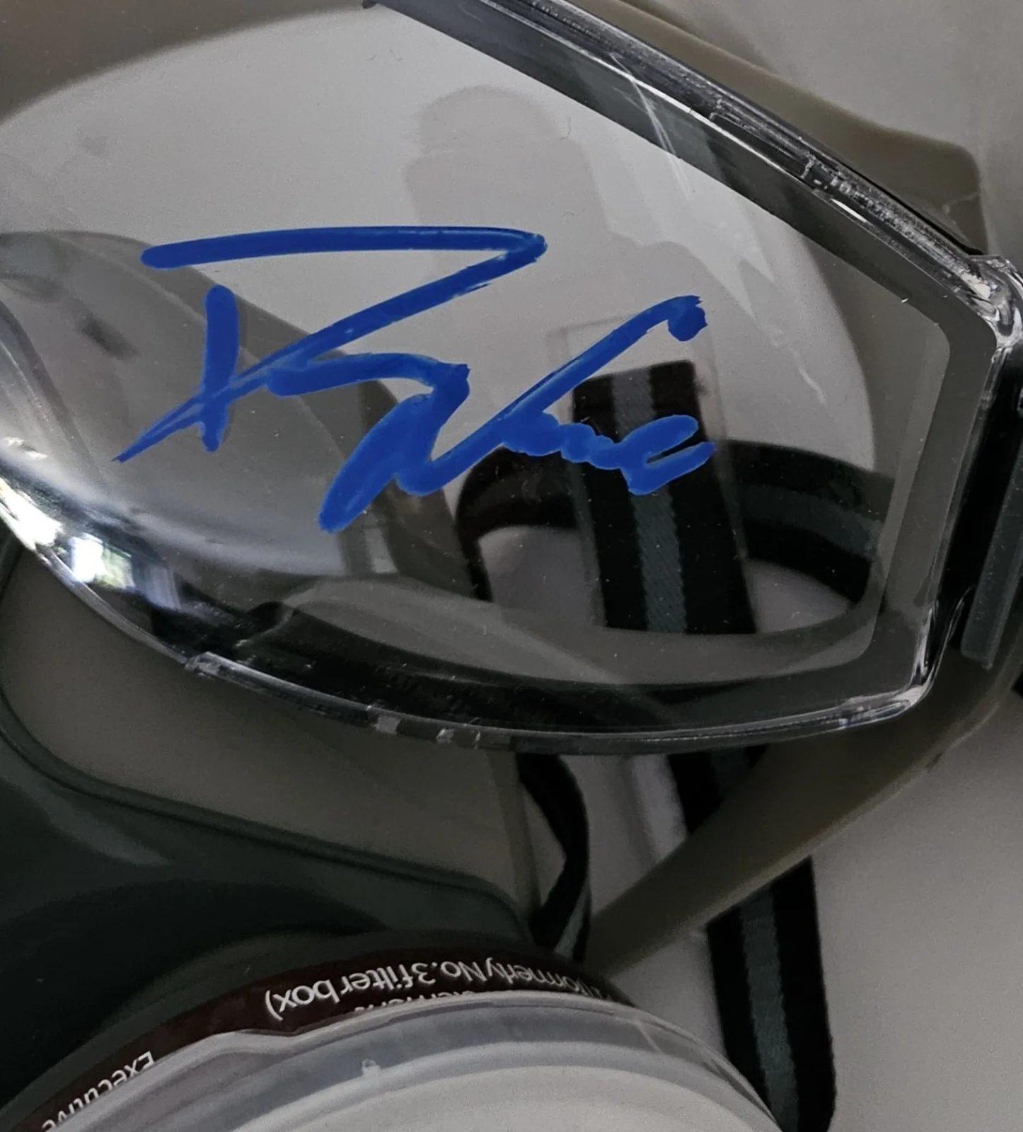 Bryan Cranston — Dean Norris Signed Gas Mask Breaking Bad Hank Schrader Autograph Heisenberg Prop, изображение 3