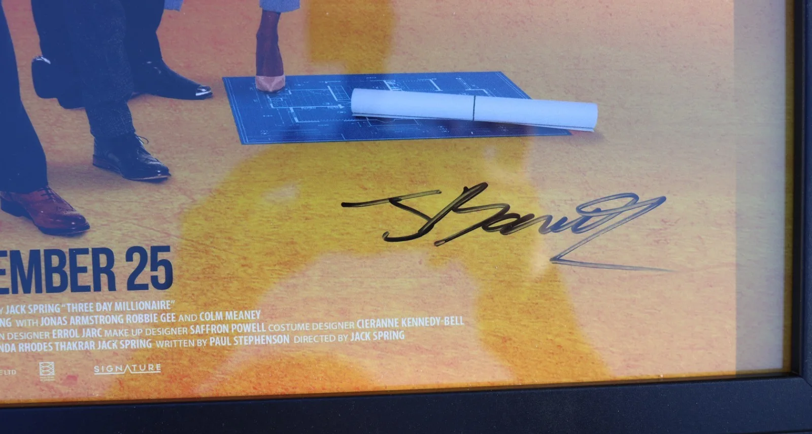 Three Day Millionaire - Movie Poster – 7 Autographs – Grimsby – Jonas Armstrong, изображение 4