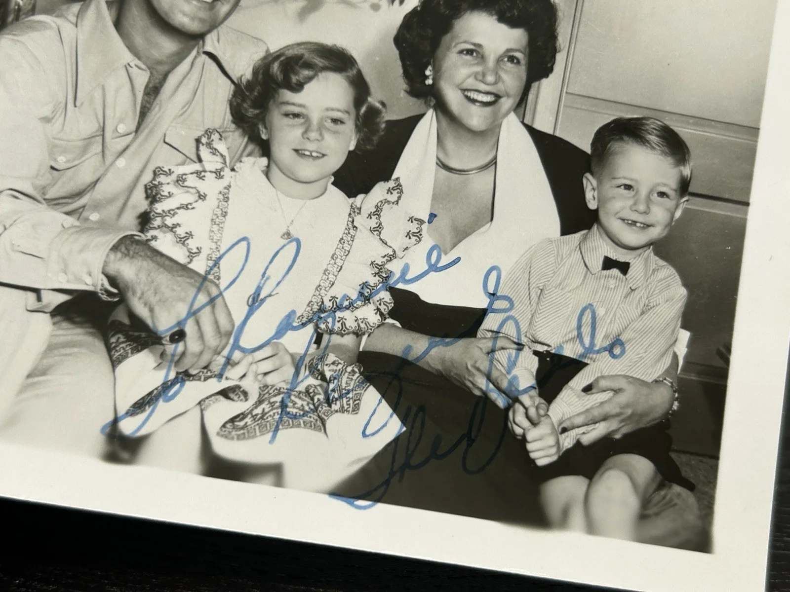 Alan Ladd — *** ALAN LADD SMALL SIGNED FAMILY PHOTO *** JSA COA Autograph PRODUCER STAR WARS, изображение 3