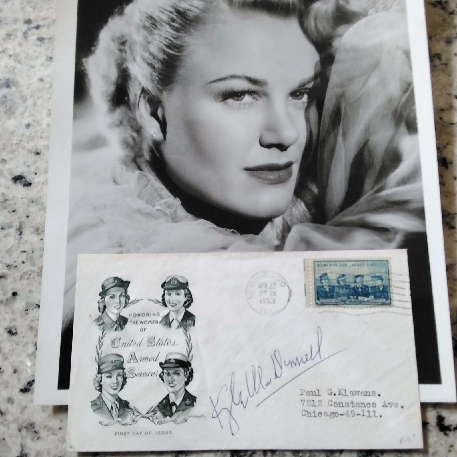 Kyle McDonnell SIGNED Envelope Photo 50s Movie TV Actress Girl About Town Taxi, изображение 2