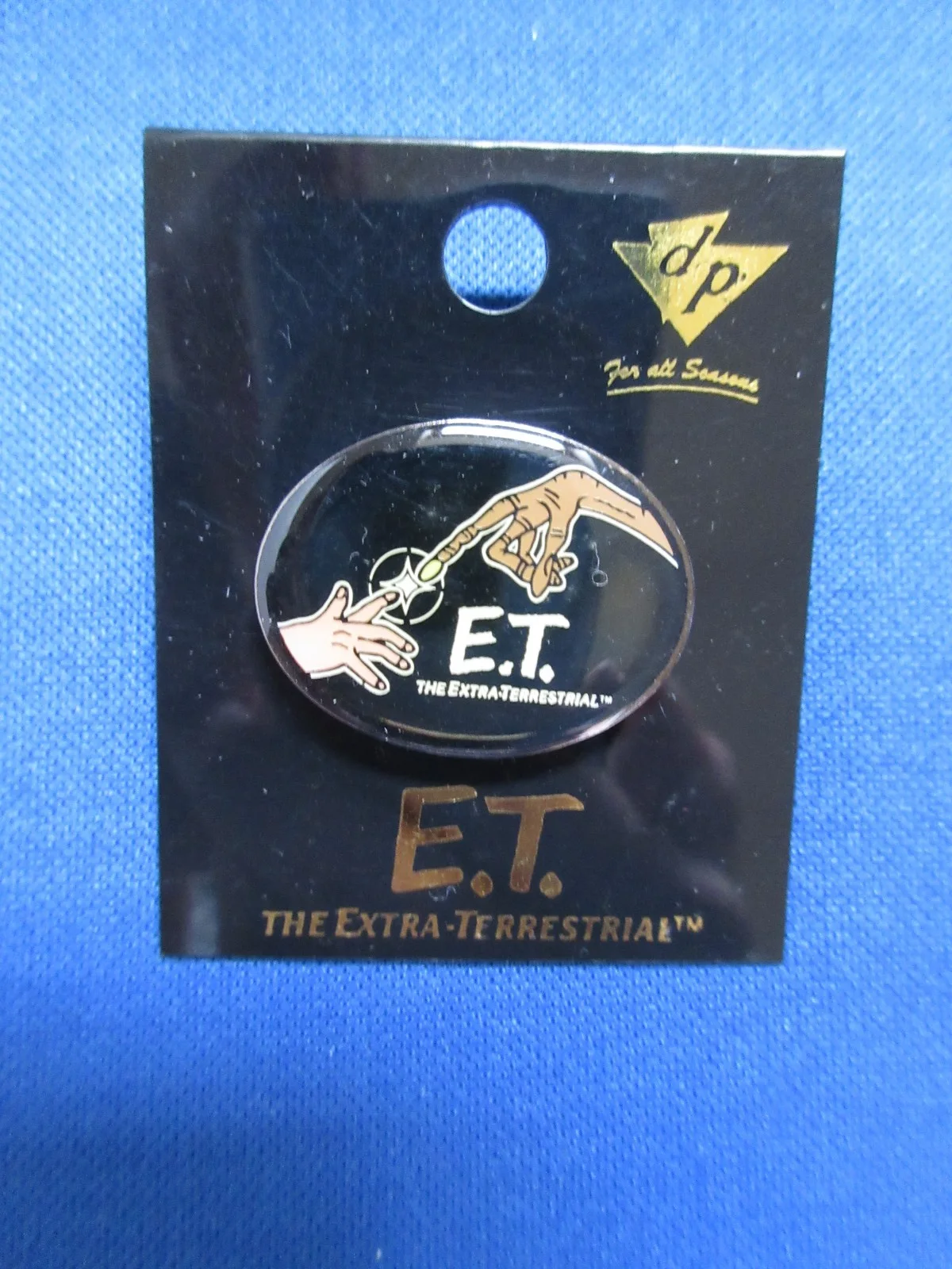 ET THE EXTRA TERRESTRIAL PIN BADGE 90's UNUSED EX SHOP STOCK, image 2