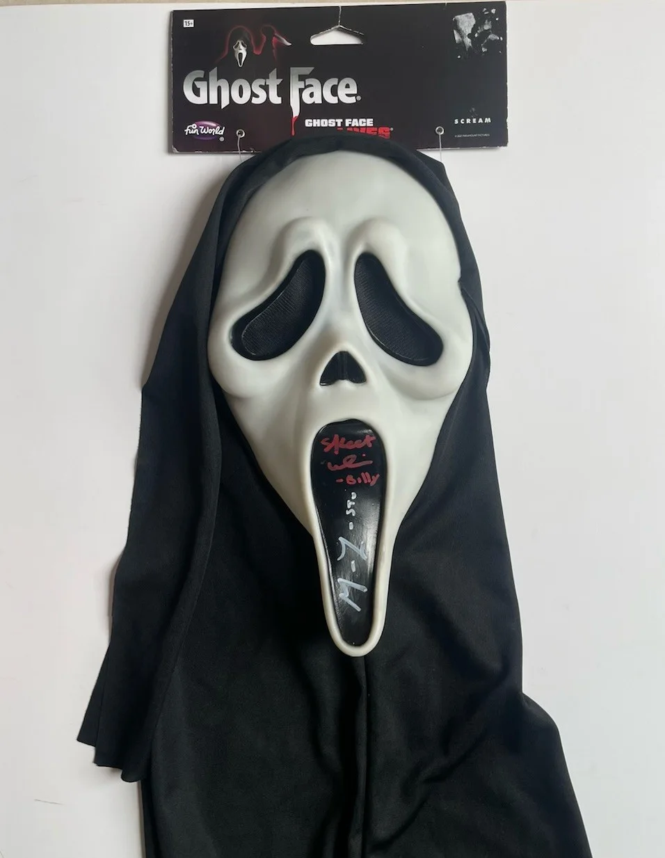 Matthew Lillard — Matthew Lillard Skeet Ulrich Hand Signed Ghost Face Mask Scream Billy Stu