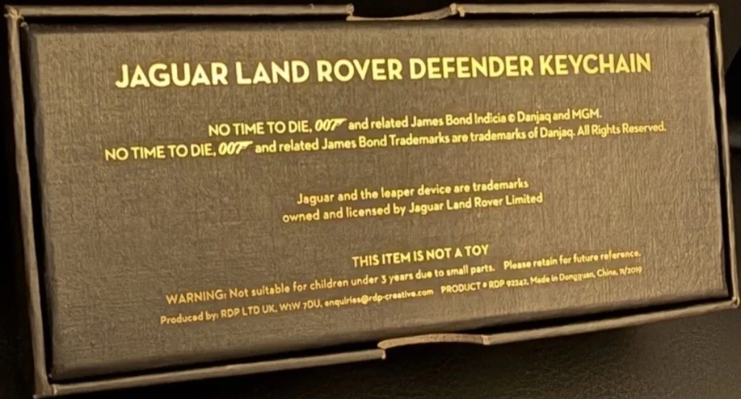 JAMES BOND 007 NO TIME TO DIE Jaguar Land Rover Defender Keychain Boxed NEW RARE, изображение 3