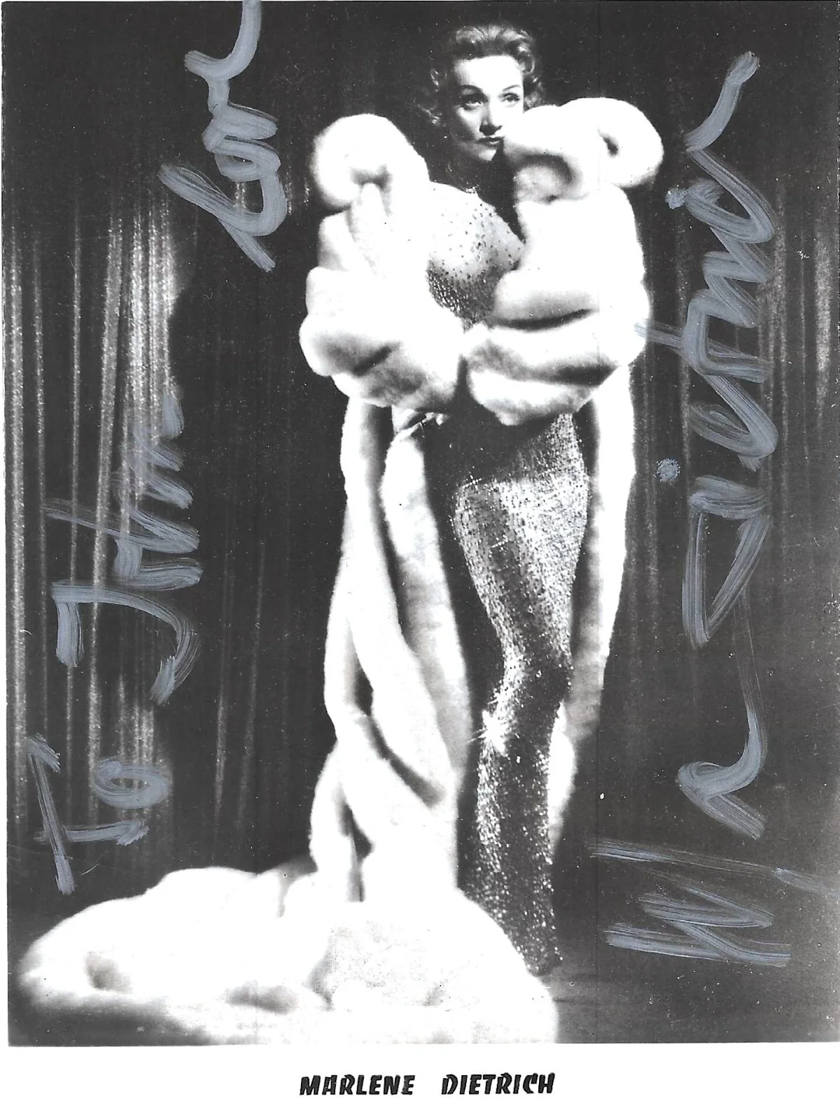 Marlene Dietrich — MARLENE DIETRICH Signed Photograph-Hollywood Film Star-Fur Coat