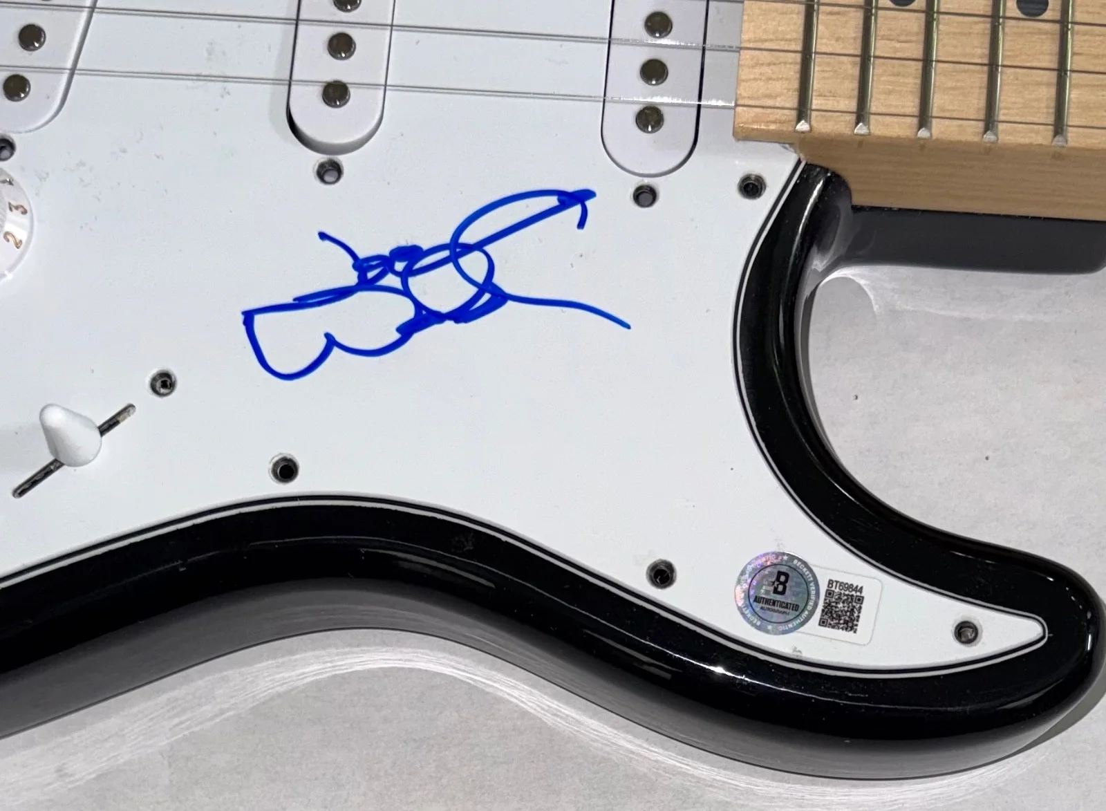 Joe Walsh The Eagles Signed Autograph Electric Guitar Band Guitarist Beckett COA, изображение 4
