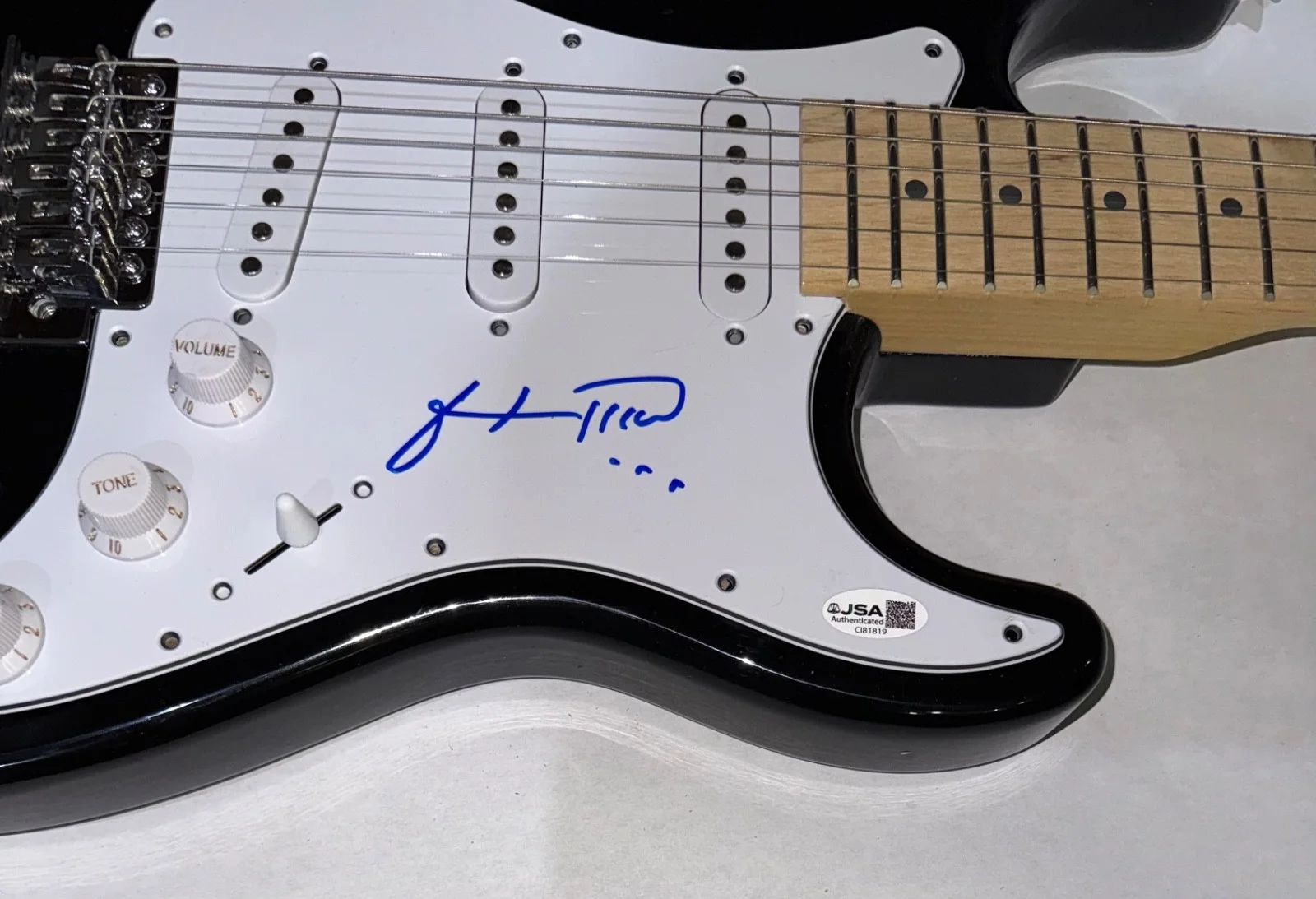 Patti Smith Signed Autograph Electric Guitar Horses Easter Rock Singer JSA COA, image 4