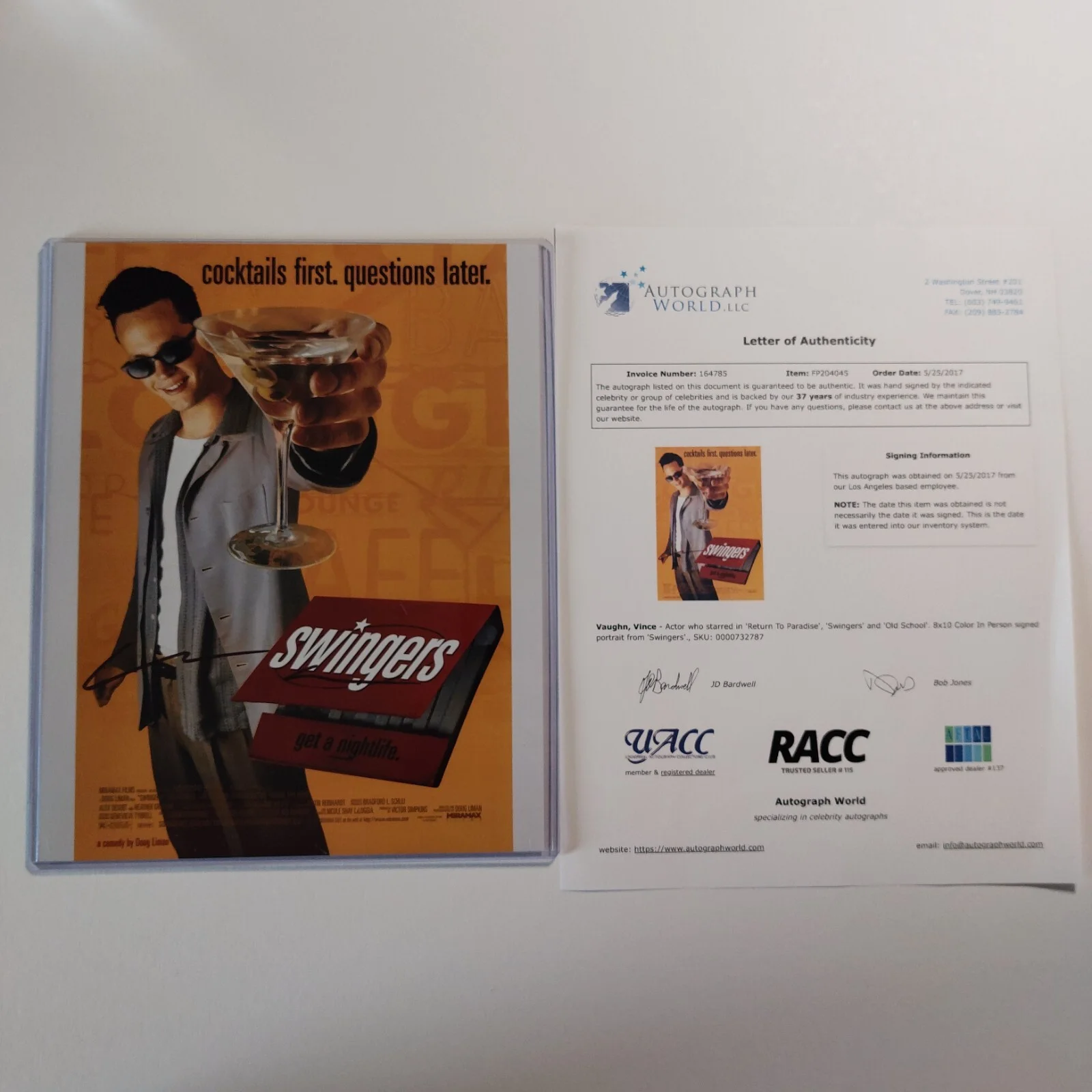 Vince Vaughn — Swingers Signed 8x10 Photo Vince Vaughn autographed Wedding crashers Dodgeball, изображение 2