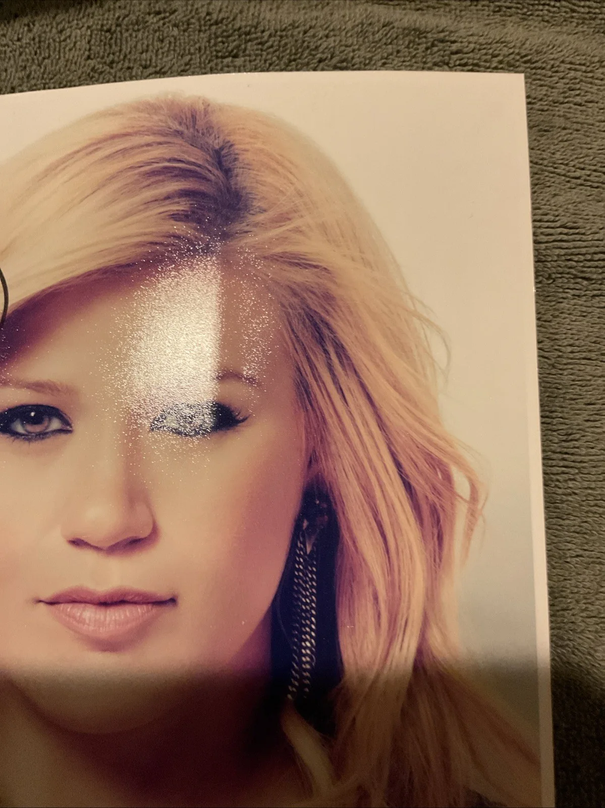 Kelly Clarkson — Kelly Clarkson Hand Signed Autographed 8x10 Photo Singer TV Personality, изображение 3