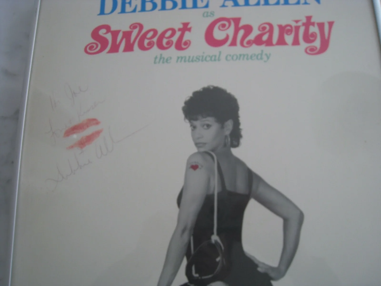 Signed Debbie Allen Sweet Charity Musical Comedy Poster - Signed with a Kiss!, изображение 3