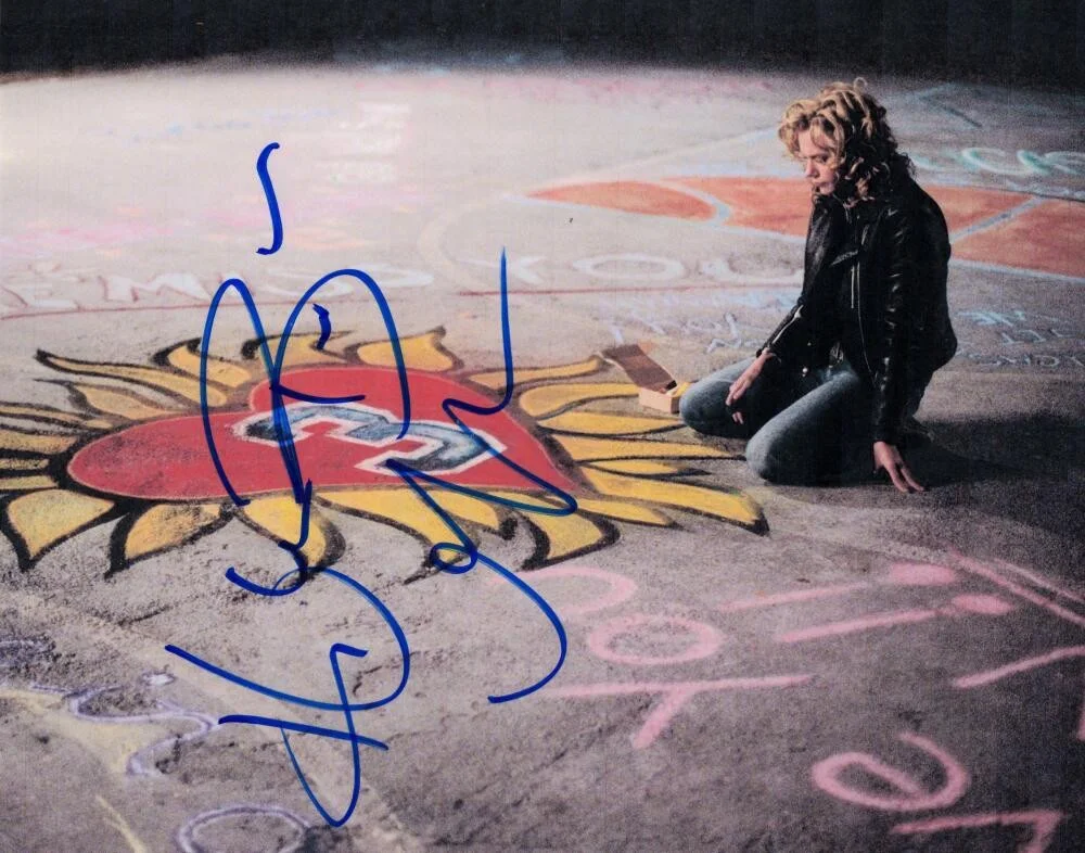 Hilarie Burton — Hilarie Burton Signed Autograph 8x10 Photo - One Tree Hill 's Peyton Sawyer