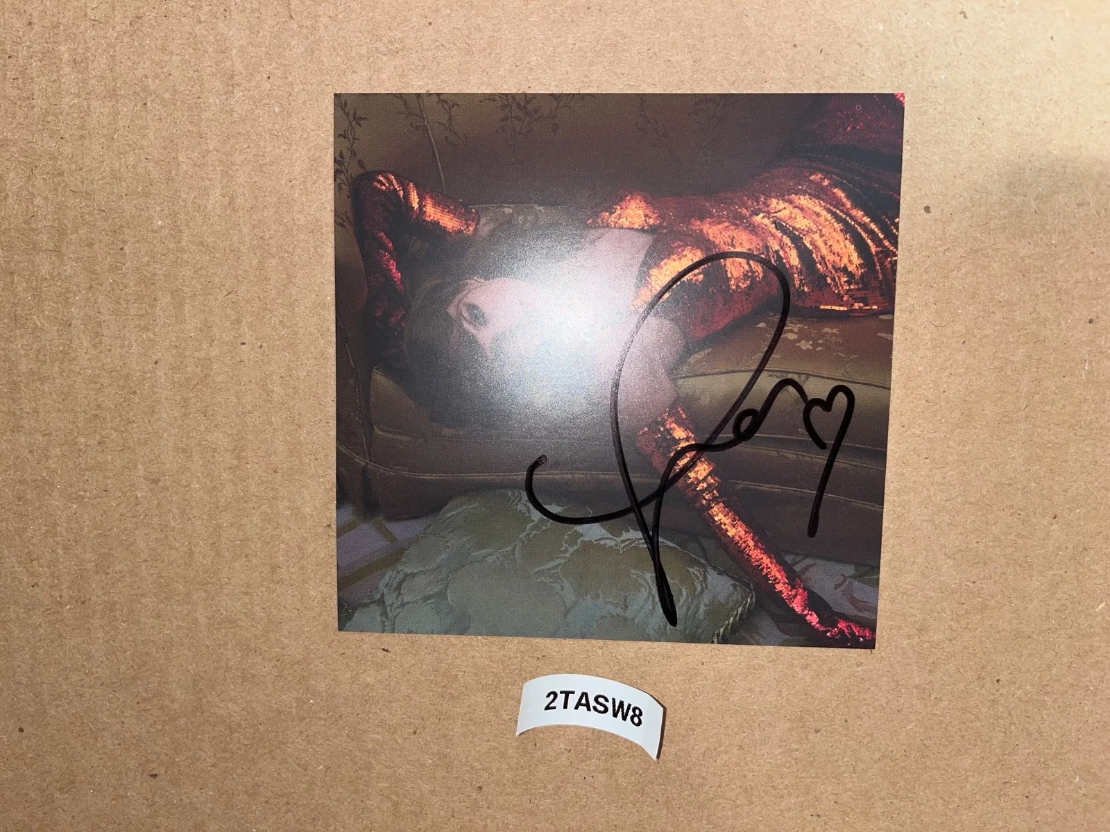 Taylor Swift Signed Autographed CD The Life of a Showgirl Art Card 2, изображение 5