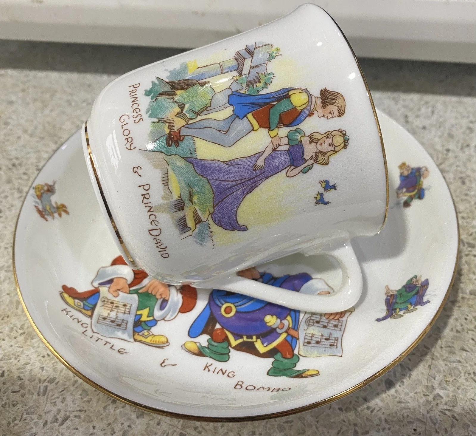 c.1939 GULLIVER'S TRAVELS FILM MEMORABILIA HAMMERSLEY & Co NURSERY CUP & SAUCER, изображение 3