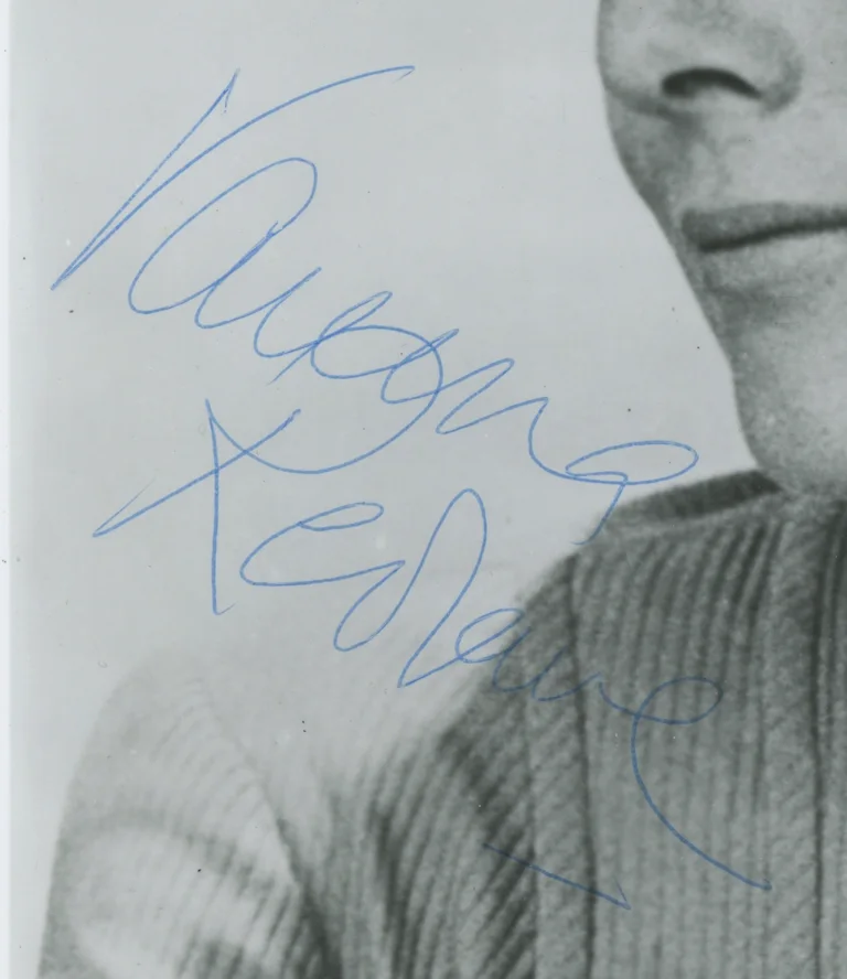 Vanessa Redgrave Autographed Signed 8x10 Vintage Photo AMCo COA 24296, изображение 2