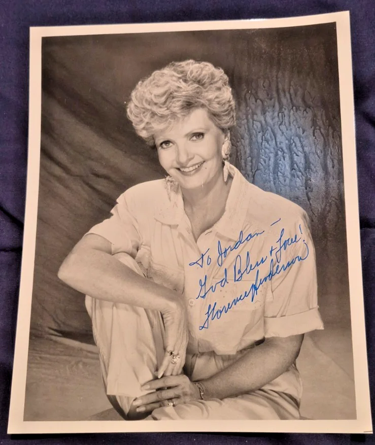 Florence Henderson — Florence Henderson SIGNED AUTOGRAPHED Photo The Brady Brunch