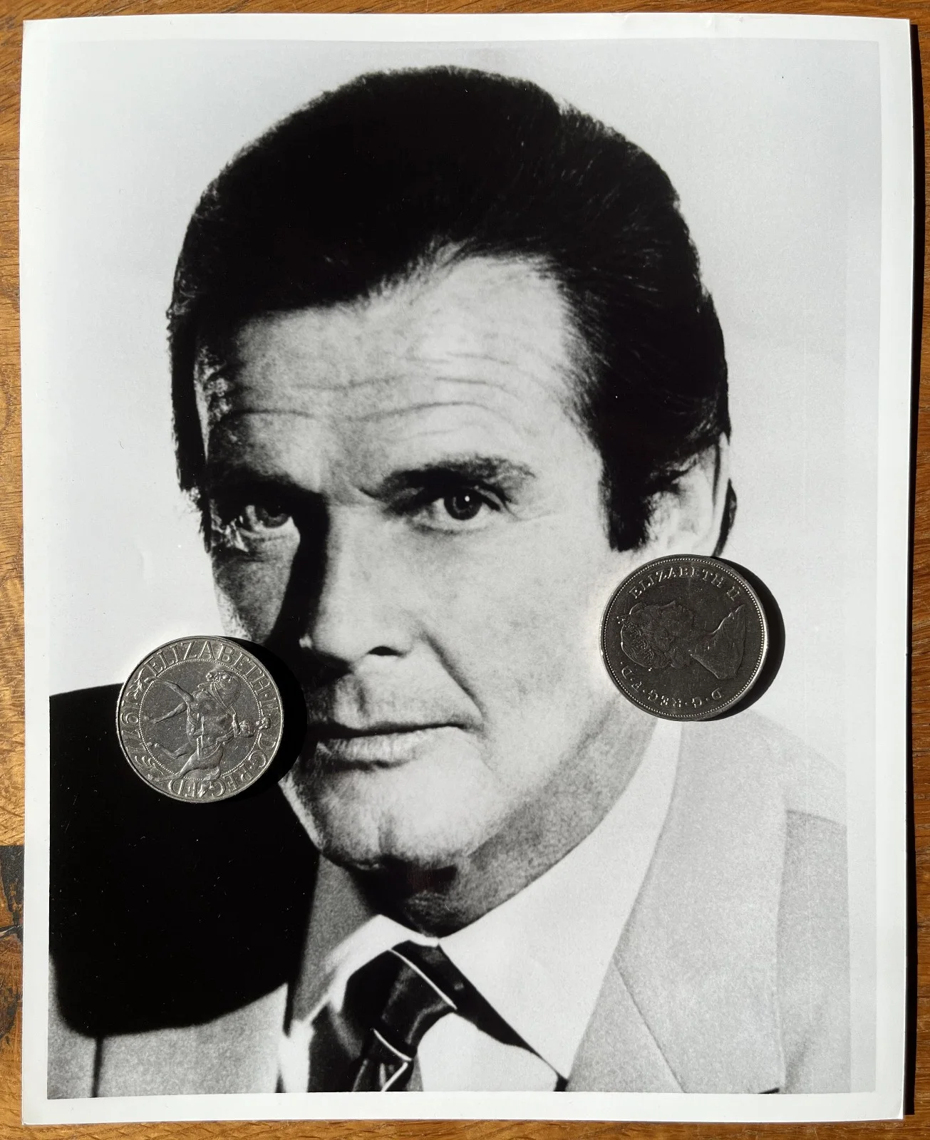 Roger Moore's Own Photo from his Pinewood Office James Bond Persuaders The Saint, image 2