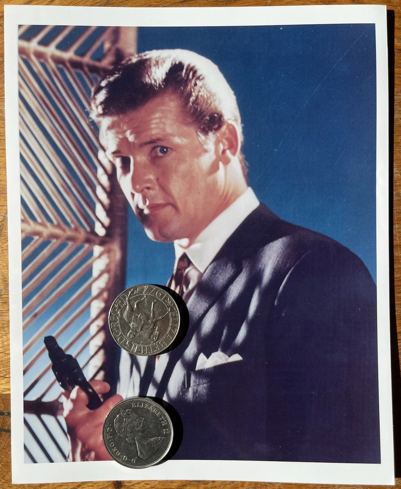 Roger Moore's Own Photo from his Pinewood Office James Bond Persuaders The Saint, image 2