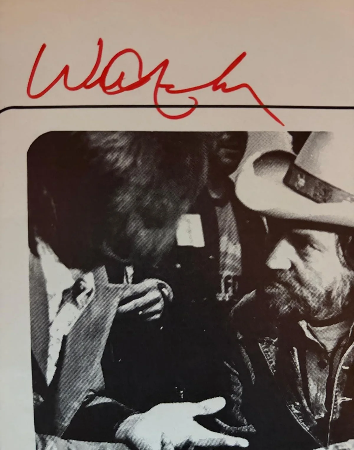 Willie Nelson — WILLIE NELSON SIGNED AUTOGRAPHED 11X14 MAGAZINE PHOTO HIGHWAYMEN ON THE ROAD PSA, изображение 2
