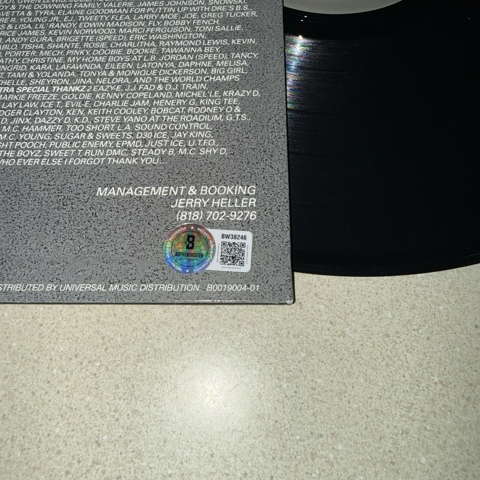 DJ YELLA N.W.A. signed autographed STRAIGHT OUTTA COMPTON VINYL BECKETT BAS COA, изображение 4