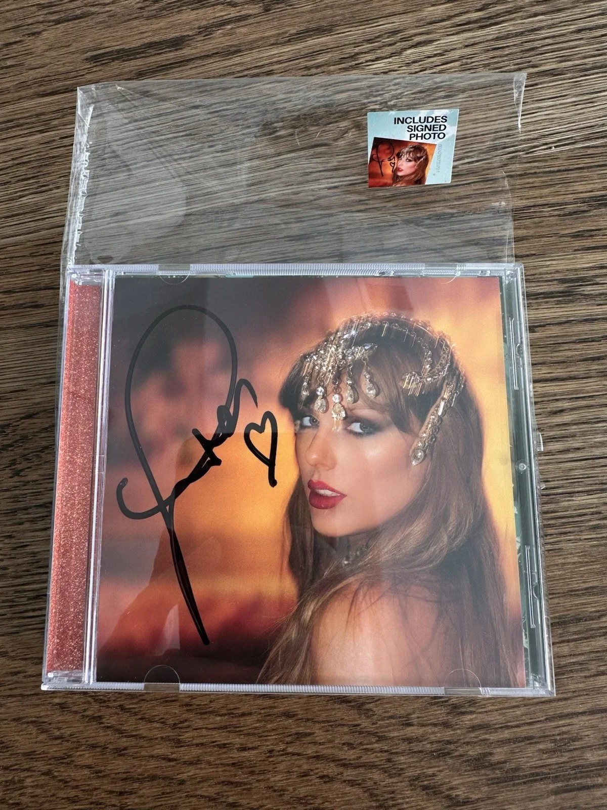 LONG Taylor Swift Signed The Life of a Showgirl CD Album Photo 1 Autographed, изображение 2