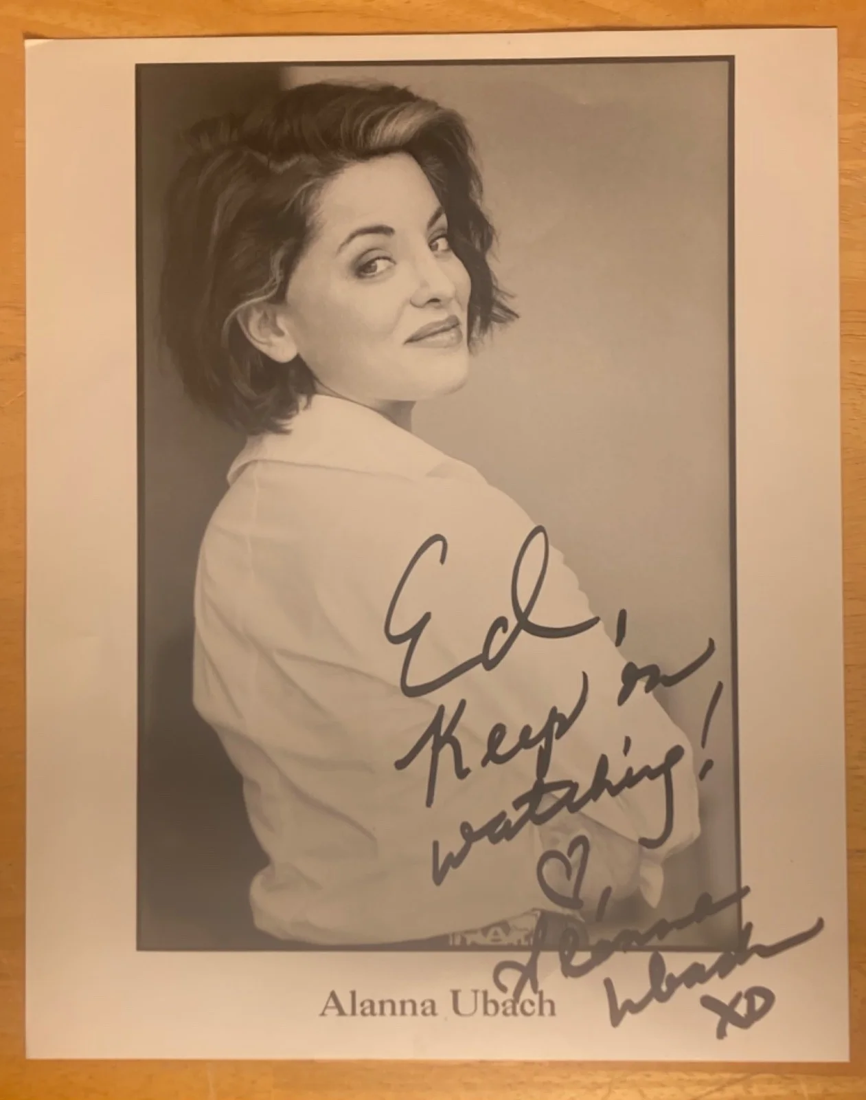 Hand SIGNED Alanna Ubach 8x10 Photo - Mama Imelda, Nobody Knows Anything, Actres, изображение 2