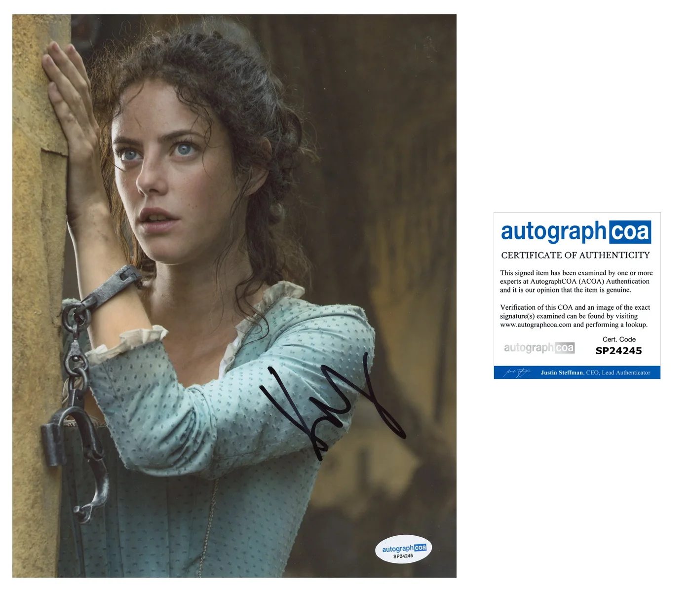 Kaya Scodelario — Kaya Scodelario Signed PIRATES OF THE CARIBBEAN 8x10 Photo EXACT Proof ACOA B