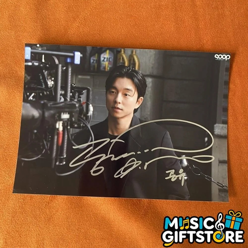 Gong Yoo Autographed Signed Photo 4*6 K-POP Collection GIFTS rare 2025B #MUGS, изображение 4
