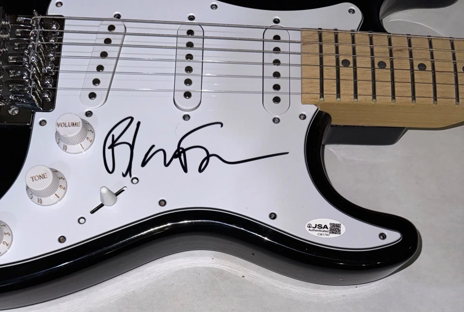 Black Francis The Pixes Signed Autograph Electric Guitar Band Singer JSA COA, изображение 3