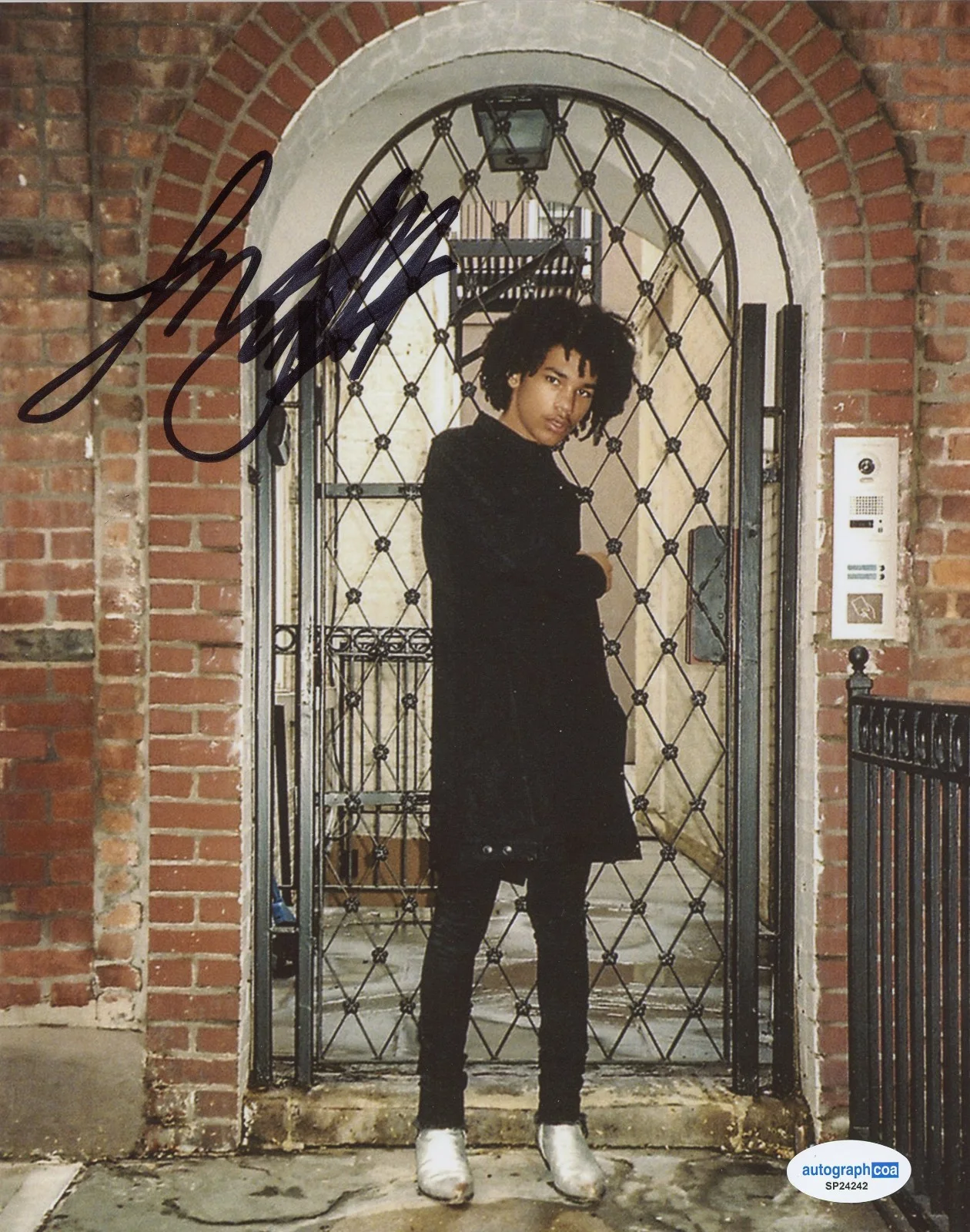 Luka Sabbat — Luka Sabbat Signed Autographed GROWN-ISH 8x10 Photo ACOA B, изображение 2