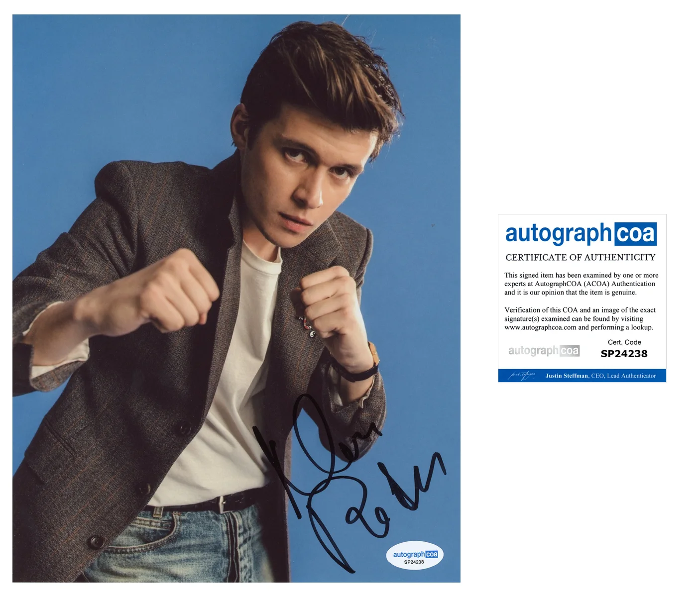 Nick Robinson — Nick Robinson Signed Autographed CHARLIE HARPER 8x10 Photo ACOA Abandons