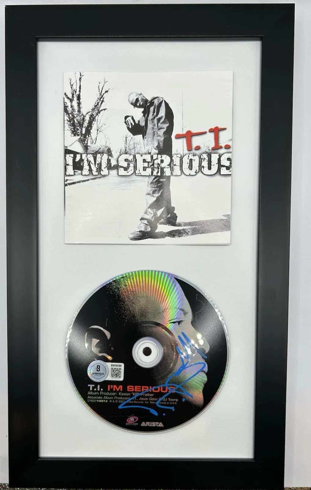 T.I. SIGNED “IM SERIOUS” FRAMED CD RAPPER HIP HOP LEGEND ICON RARE - BECKETT COA, изображение 2