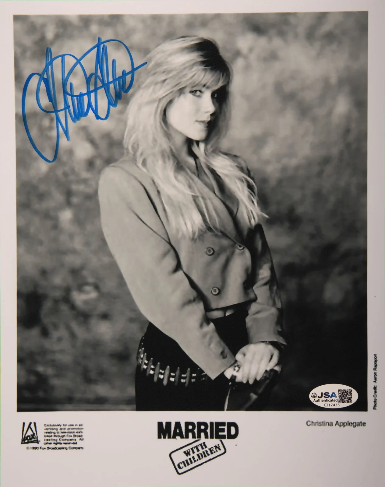 Christina Applegate — Christina Applegate Signed 8x10 Photo Kelly Bundy Married With Children JSA, image 2