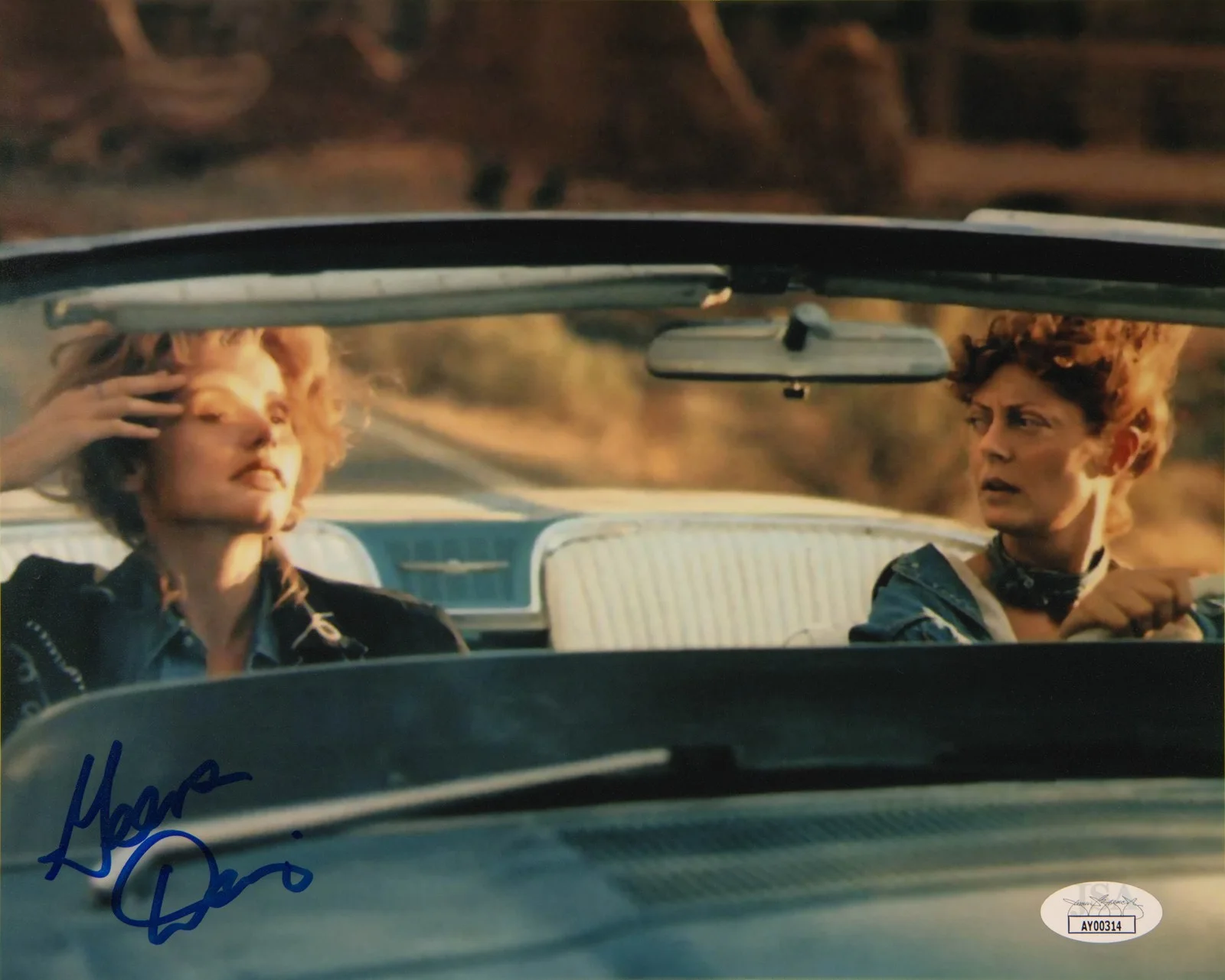 Geena Davis — Geena Davis Signed 8x10 Photo Thelma & Louise JSA COA Private Signing, image 2