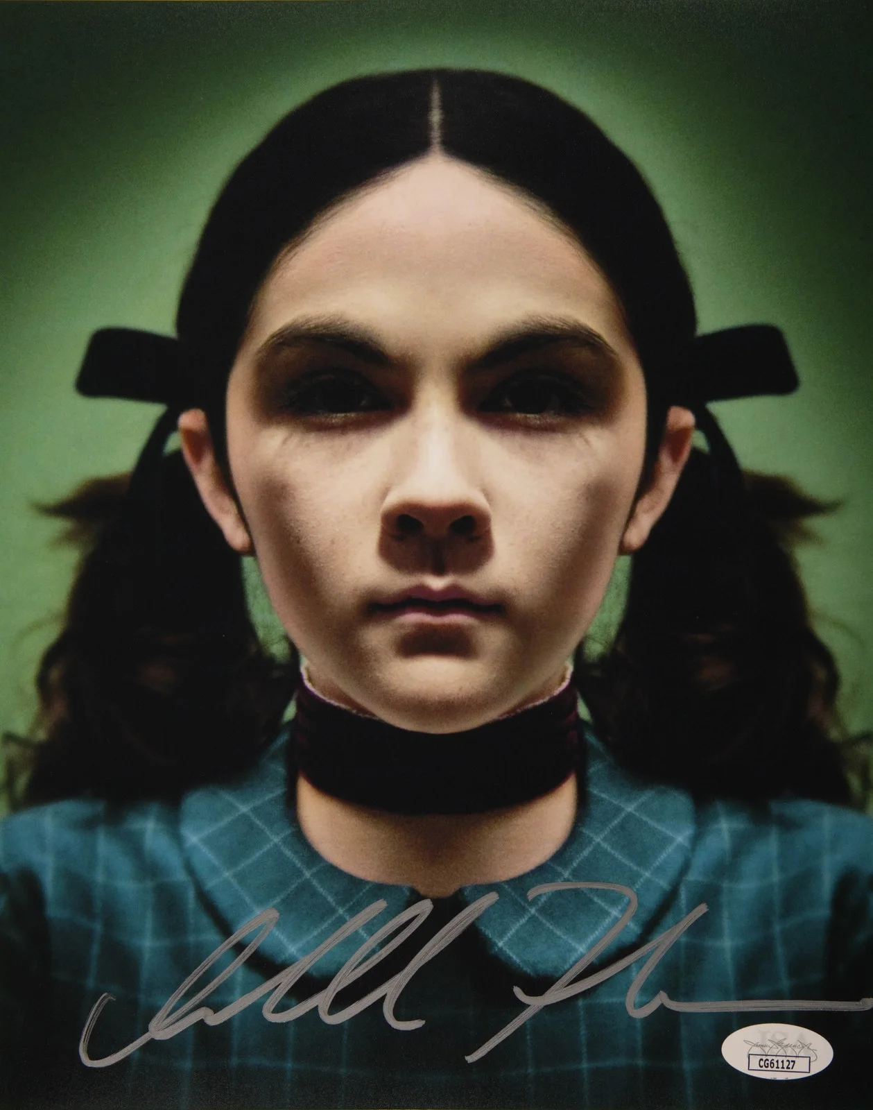 Isabelle Fuhrman — Isabelle Fuhrman Signed 8x10 Photo Orphan JSA COA from Private Signing, image 2