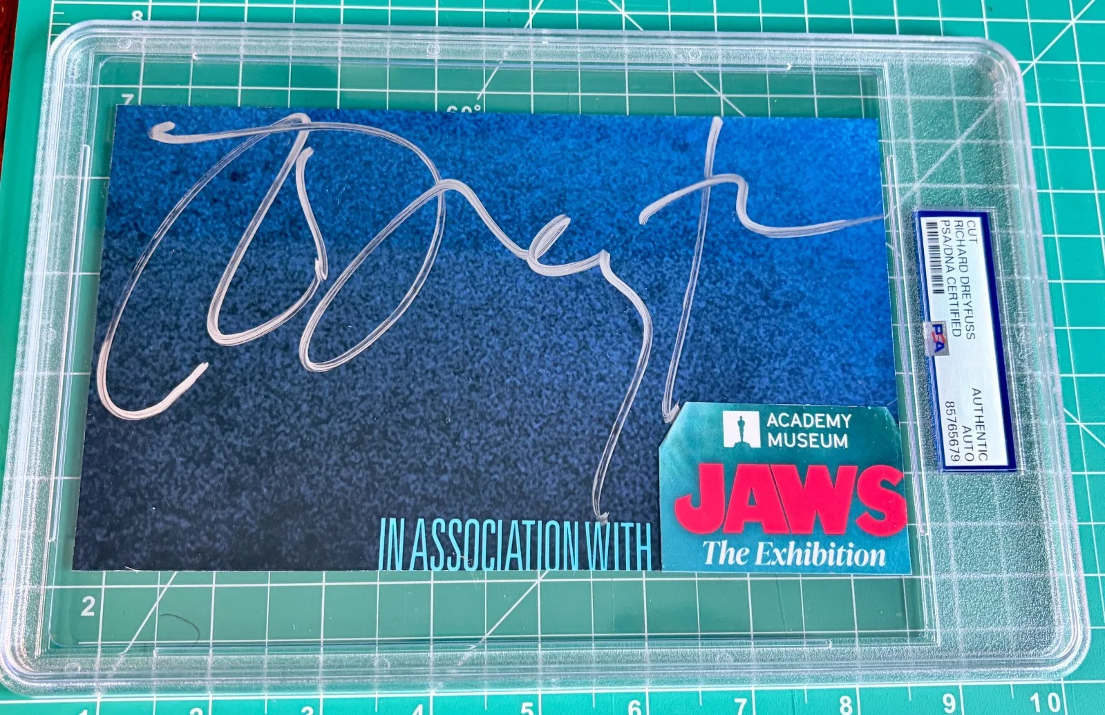 Richard Dreyfuss — Richard Dreyfuss Signed Autographed PSA/DNA Authenticated Jaws Close Encounters