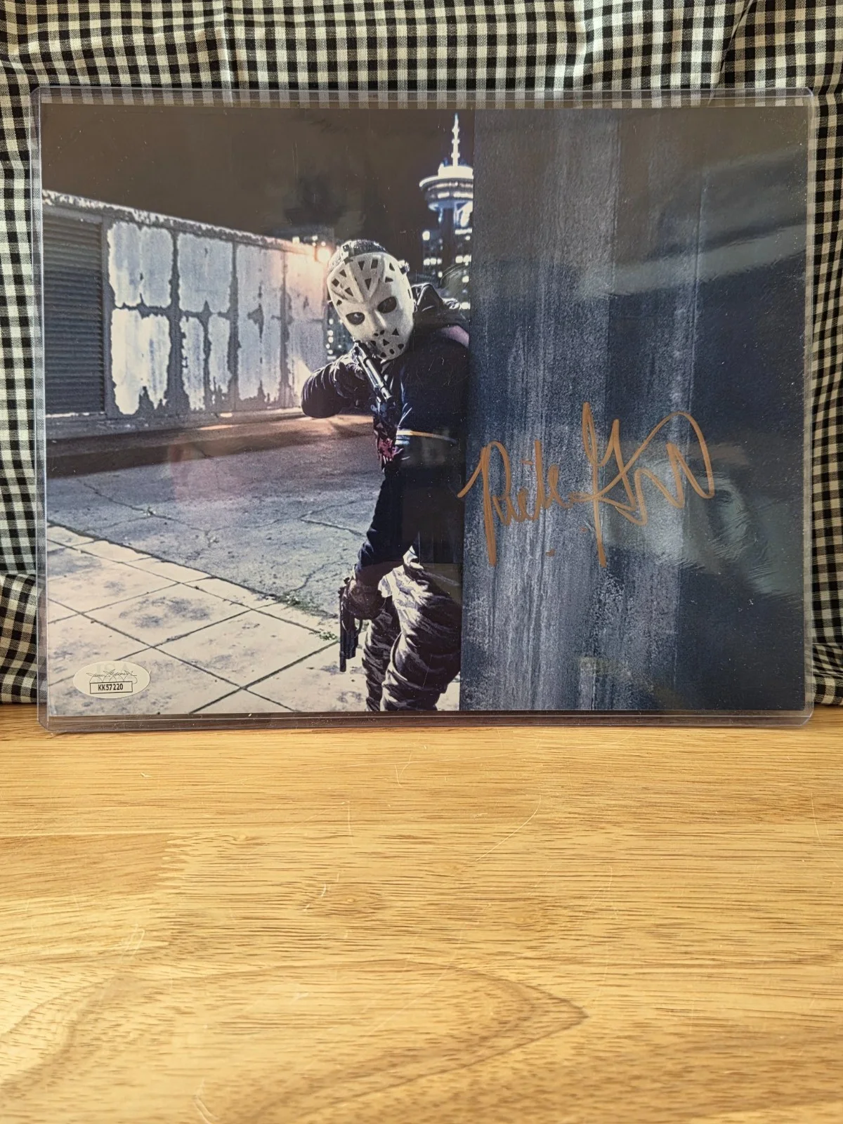 Rick Gonzalez — Rick Gonzalez Signed 8x10 Photo Wild Dog Arrow Autograph JSA Certified, image 5